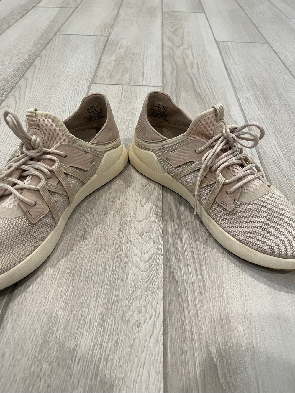 OluKai Men’s Holo Shoes - Picture 4 of 7